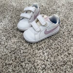 Nike Court Royale White Sneakers with Purple Swoosh - Velcro Closure